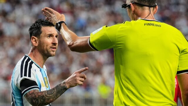 Lionel Messi’s Fiery Words to Referee During Argentina’s Win Over Switzerland Revealed