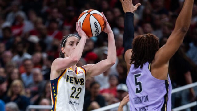 Caitlin Clark’s Jaw-Dropping Ankle Breaker: A Slow-Motion Masterclass