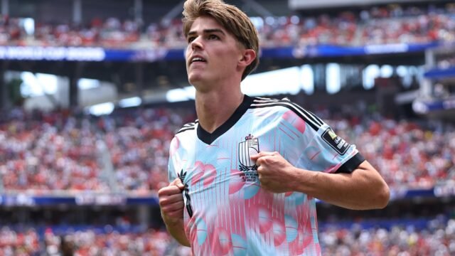 Bayern Munich News: PSG, FC Bayern linked to Atalanta’s Charles De Ketelaere; Two Bayern titans reunited; and MORE!