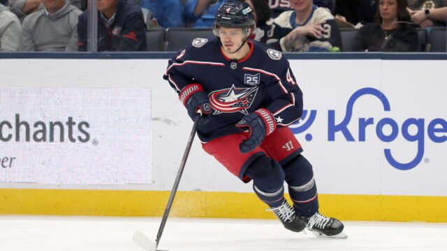 Cole Sillinger Agrees to 3-Year, $13.8M Deal with Blue Jackets