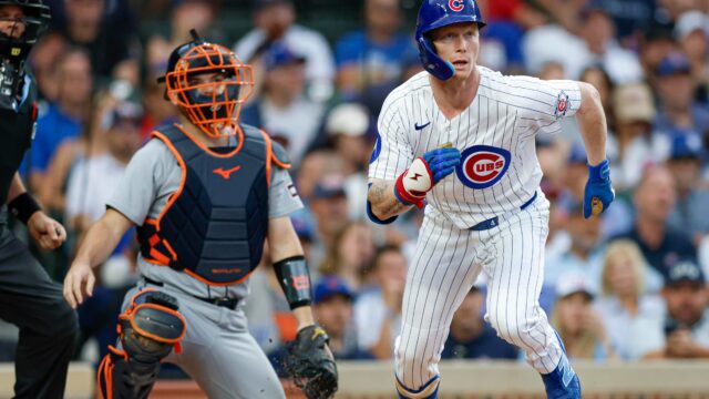 Big first inning propels to Cubs to a laugher