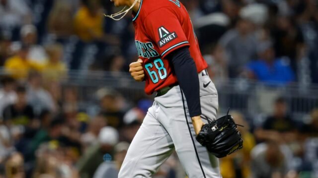 Dbacks Stun Pirates in Thrilling 8-7 Victory