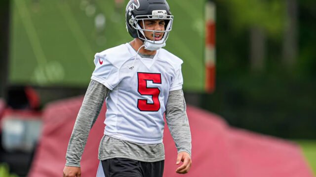 Drake London cracks top 10 in PFF wide receiver rankings