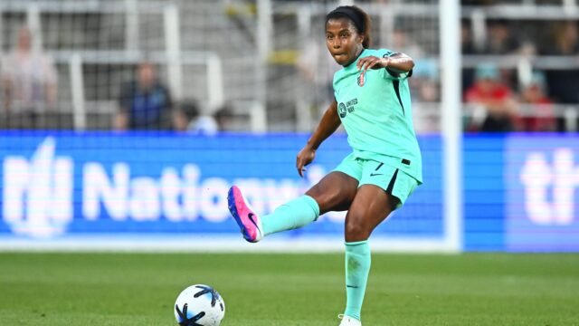 Kansas City Current’s Elizabeth Ball Puts Pen to Paper on 3-Year Contract Extension