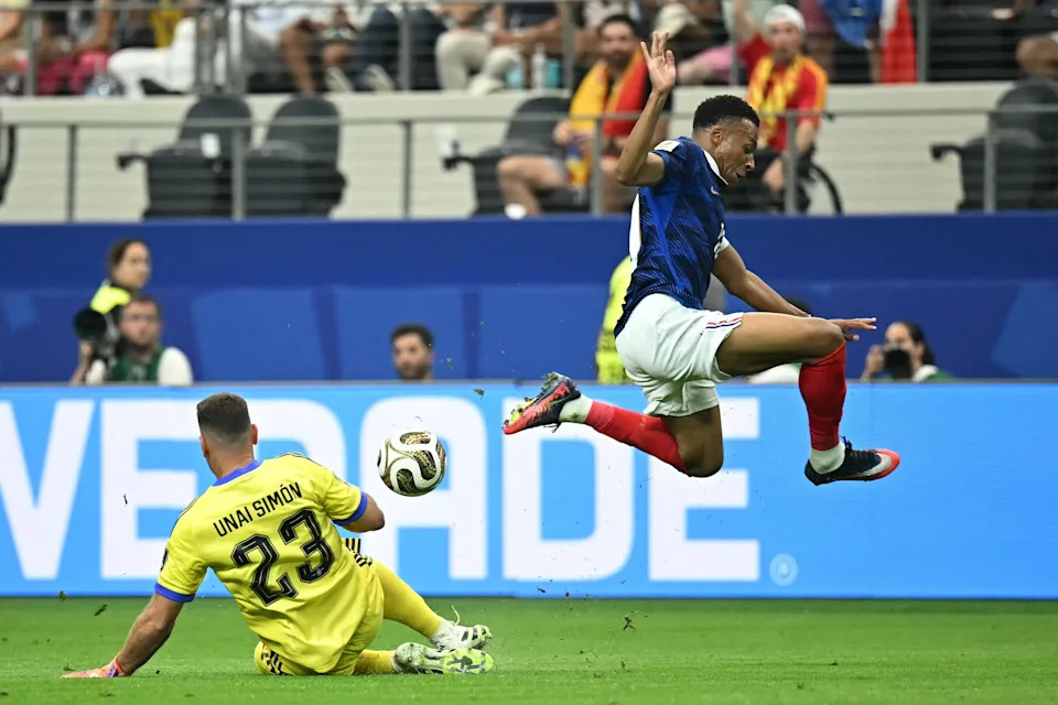 Kylian Mbappé scores gnarly 21st career World Cup goal, ties Lionel Messi record