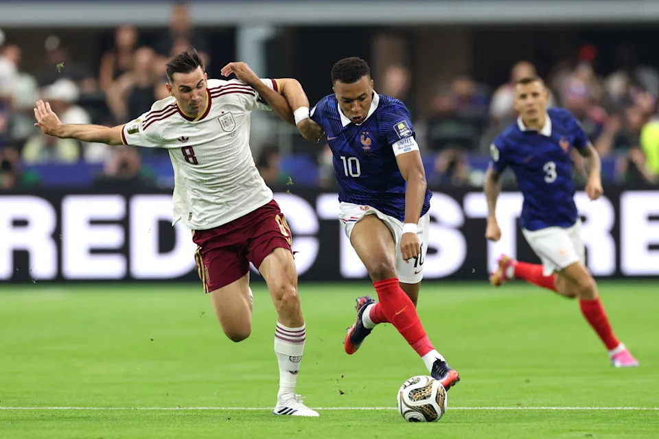 Kylian Mbappé scores gnarly 21st career World Cup goal, ties Lionel Messi record