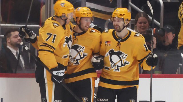 Penguins Commit $13.95M to Tommy Novak with Lengthy Extension