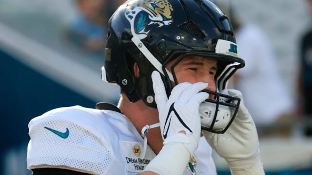 Jaguars Rookie LB Tyler Spence Gains Notice in Training Camp