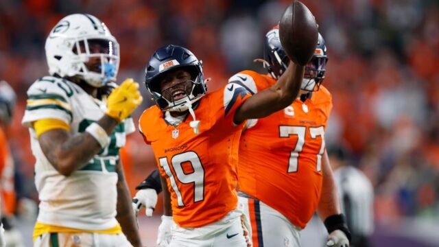 Aaron Rodgers Leads Green Bay Packers to Thrilling Preseason Win Over Denver Broncos