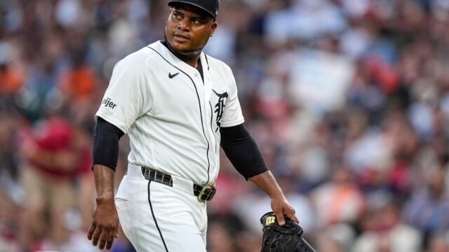 4 Straight Losses for Detroit Tigers as Guardians Take Control of Division Series