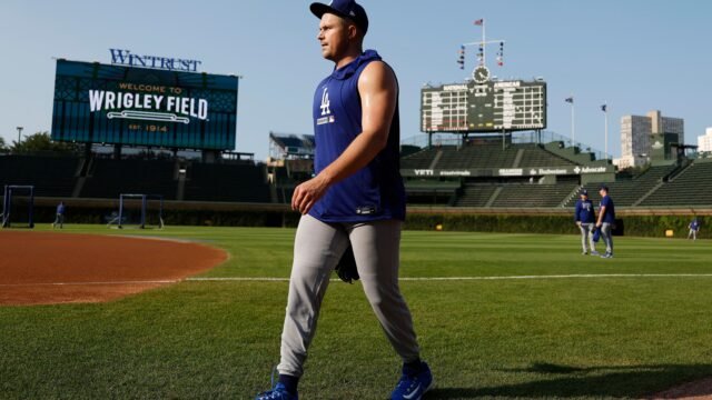 3 Things to Watch in the Dodgers at Cubs Game