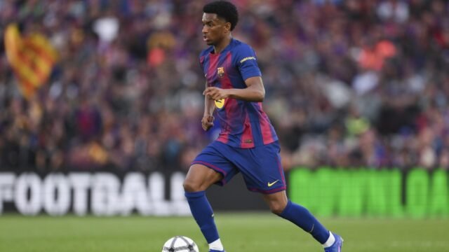 Barcelona Defender Eric Garcia Claims He’s Being “Pushed Out” by Manchester United-Linked Club