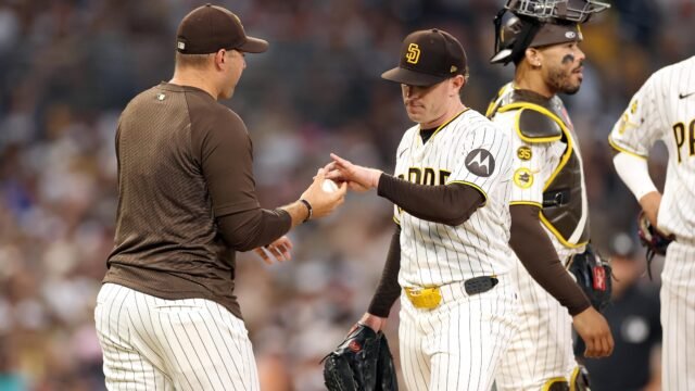 Padres’ Pitching Chaos Costs Fernando Tatis Jr. in Series Opener Loss to Giants