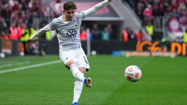 1 in 5 Chance of Jesper Lindstrøm’s Loan to Schalke 04 Being Completed