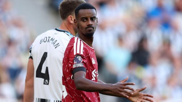 Newcastle’s Wissa scores a 7 as Isak’s struggles continue
