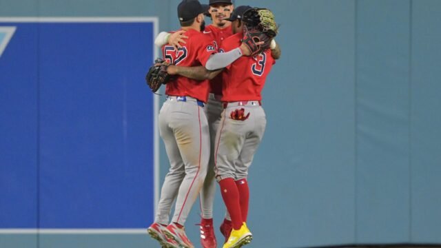 Red Sox Stage 9-4 Thrashing Over Dodgers in LA