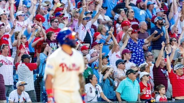 Phillies Extend Win Streak to 9 Games with Kyle Schwarber’s Dramatic Walk-Off Homer