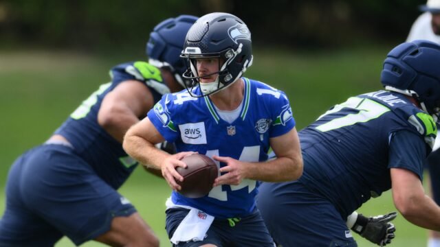 5 Ways to Stream the Seattle Seahawks’ Hard Knocks Tonight