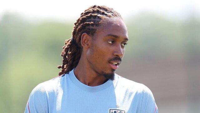 Spence touches down in Milan as Inter’s transfer saga nears its climax