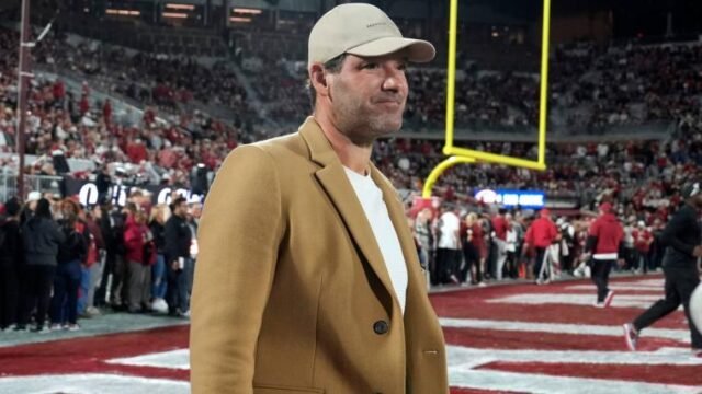 3-Time Pro Bowler Emerges as Front-Runner to Replace Tony Romo at CBS