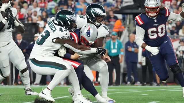 Eagles’ Cut-Down Day Looms: Willie Lampkin’s Future Hangs in the Balance