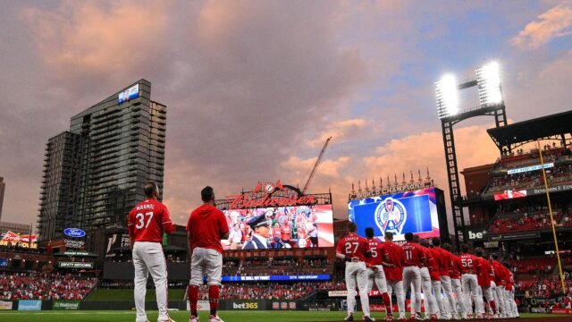 A win not in the Cards; White Sox fall again
