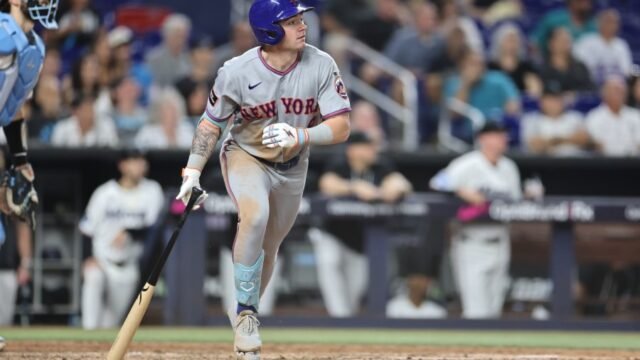 Brandon Nimmo sets Mets rookie record with stolen bases
