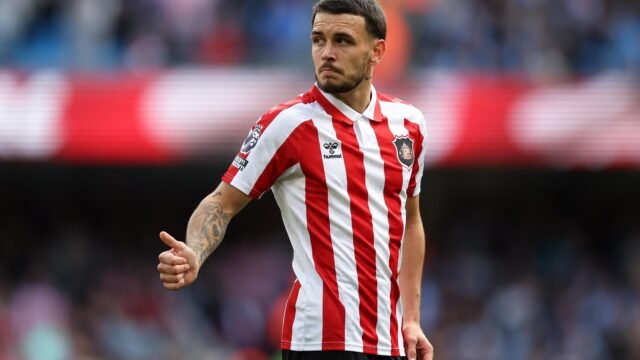 Enzo Le Fée signs new contract with Sunderland