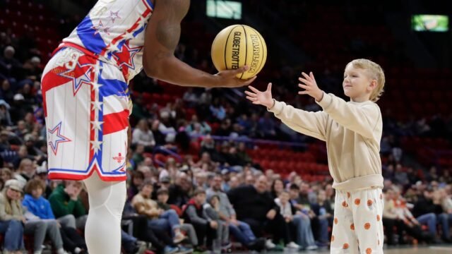 Harlem Globetrotters Rivalry Tour arrives in Oshkosh March 25, tickets on sale Oct. 2