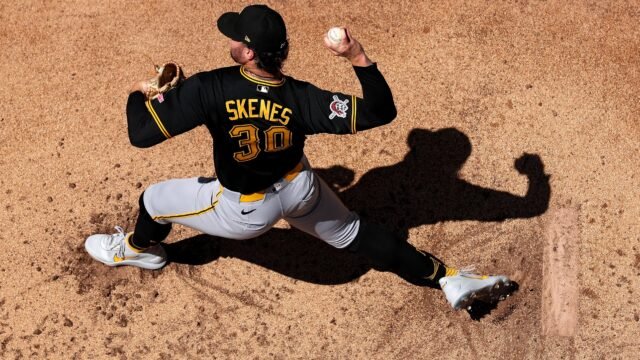 St. Louis Cardinals and Pittsburgh Pirates face off in Thursday game