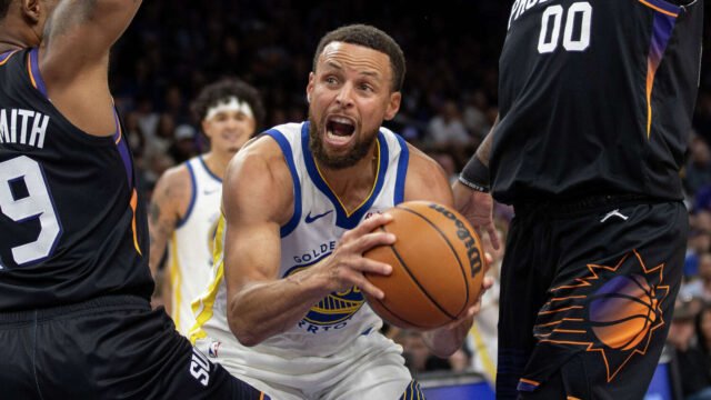 Steph Curry focuses on adapting his game to extend his Warriors career