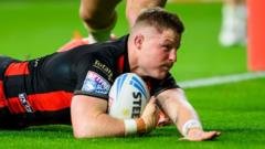 Warrington Wolves defeat Leeds Rhinos to secure Grand Final spot