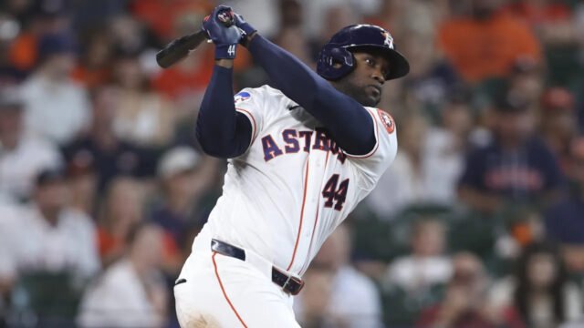 White Sox look to seal AL Wild Card series with Astros in Houston Wednesday game