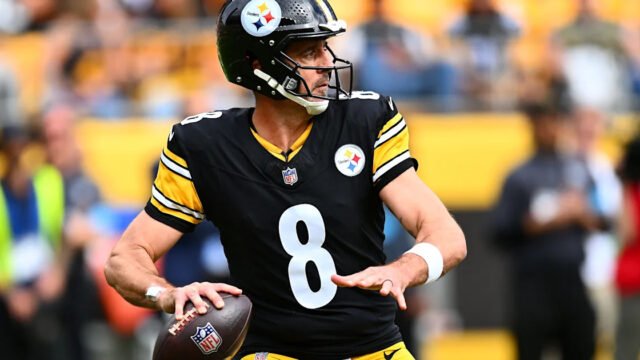 Aaron Rodgers and Mike McCarthy trade hilarious NSFW insults during Steelers-Browns TNF game