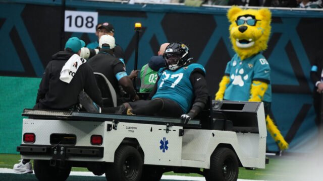 Jaguars left tackle Anton Harrison to have knee surgery after injury in London game