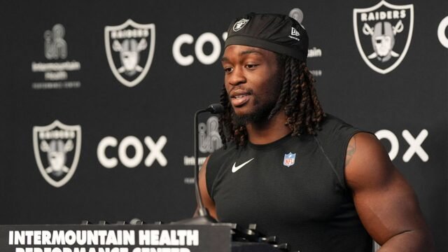 Raiders’ Ashton Jeanty thrives as Klint Kubiak expands his role in passing game