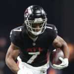 Bijan Robinson’s 2 touchdowns help Falcons dominate Saints 45-24 in New Orleans