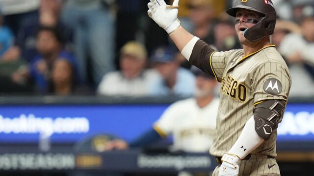 Padres lose chance at go-ahead homer as ball rebounds off ceiling in Brewers’ NLDS win
