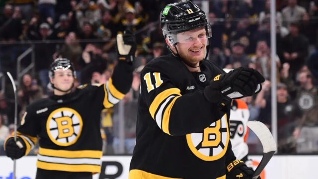Bruins extend winning streak to 5 with 4-2 win over Sharks as McAvoy returns from suspension