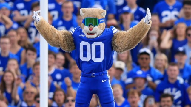 BYU freshman Carter Smith hits $3 million field goal during ESPN College GameDay in Utah