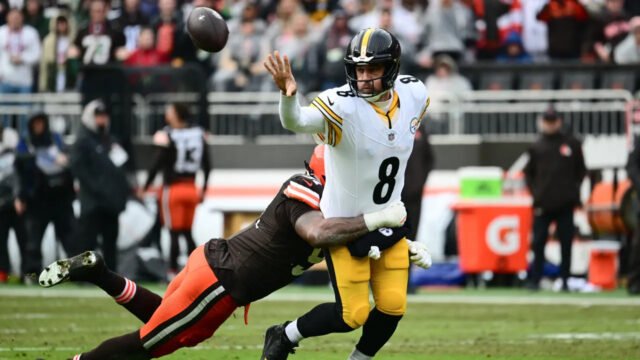 Browns extend winning streak with 21-17 comeback over Steelers in Cleveland Thursday night