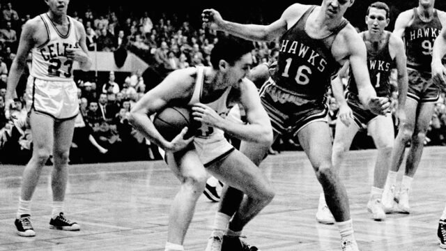 Cliff Hagan, pivotal to St. Louis Hawks’ 1958 NBA title, passes away at 94