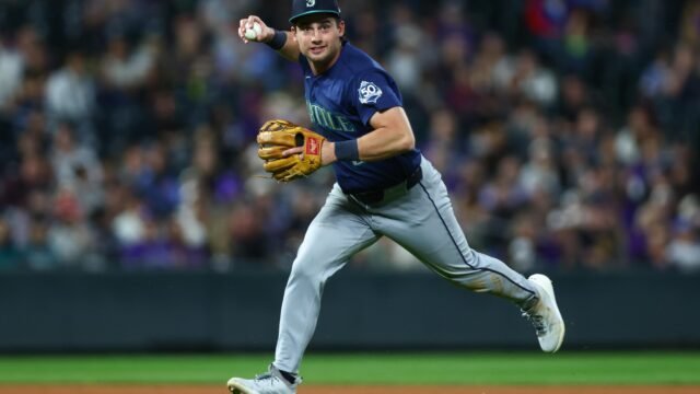 Seattle Mariners’ Cole Young named finalist for 2026 Gold Glove at second base