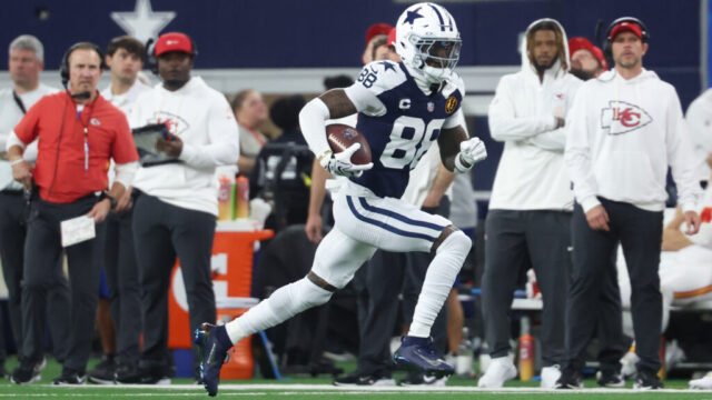 Dallas Cowboys visit Houston Texans in crucial Week 4 NFL clash at Reliant Stadium