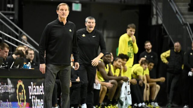 Oregon Ducks’ Dana Altman retires immediately after 16 seasons and 792 career wins