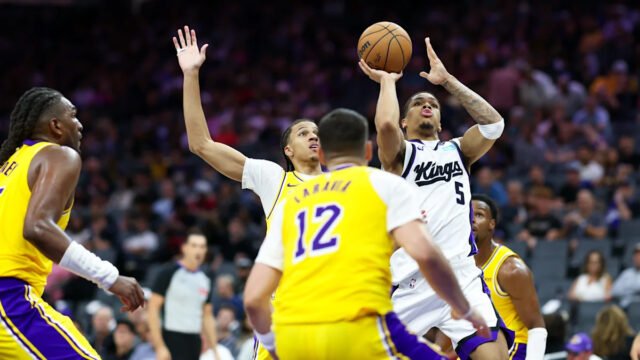 Kings rookie Darius Acuff Jr. scores 19 in preseason debut despite defensive struggles against Lakers