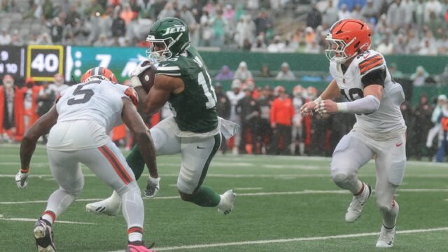 Jets end three-game skid with strong defense and David Bailey’s breakout in 17-12 win over Browns