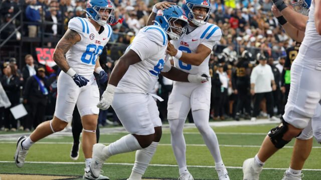 Eric Froton releases his top college fantasy football team offense rankings for week 7 of 2026 season