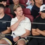 Frenkie de Jong aims for November return to Barcelona after World Cup knee injury recovery progress