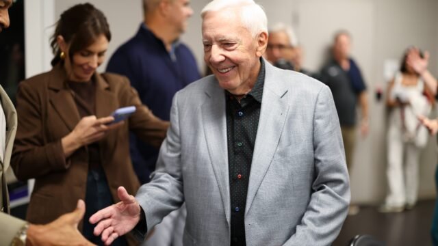Sacramento Kings name media center after longtime radio announcer Gary “G-Man” Gerould